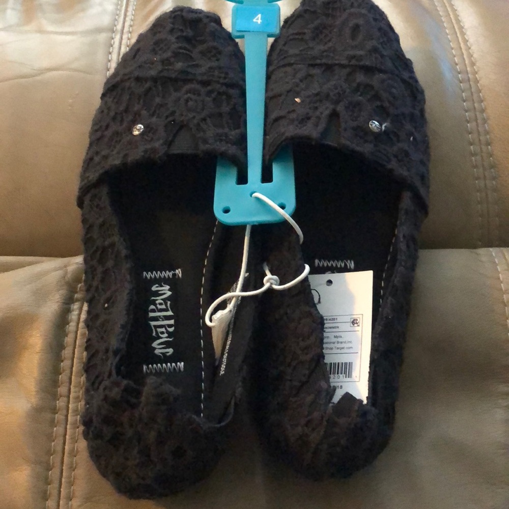 Mad paw size 4 girls shoes